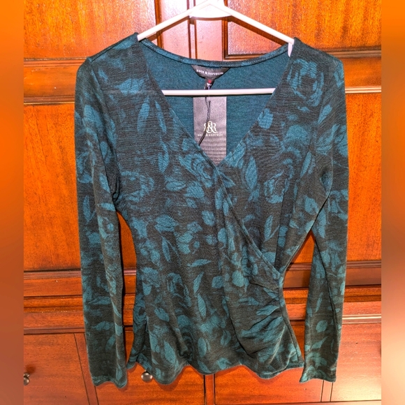 Rock & Republic Floral Print Top - Picture 5 of 9